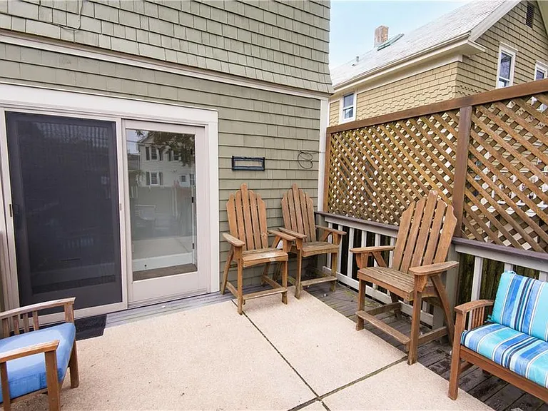 32 Hammond St — Photo 28