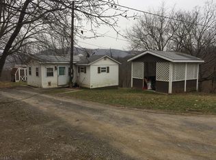 820 Tuscarora Rd, East Freedom, PA 16637