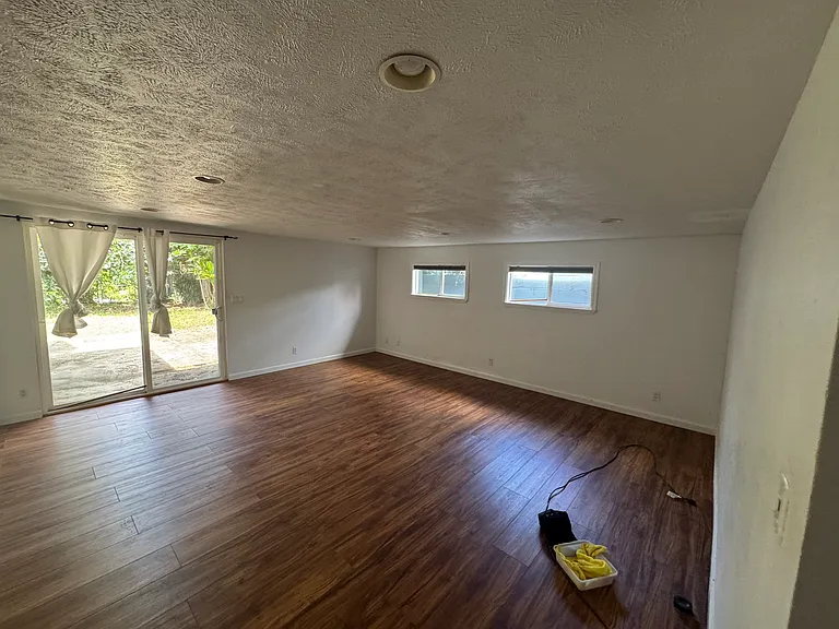 2847 W Lelehuna Pl — Photo 3