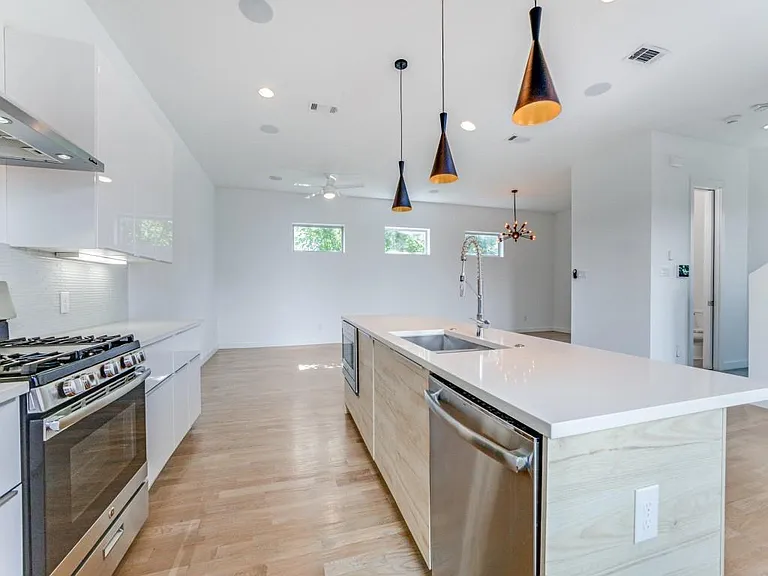 5714 Bryan Pkwy #D — Photo 9