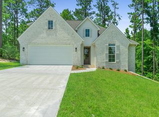 16 W Yellowstone Rd, Hattiesburg, MS 39402
