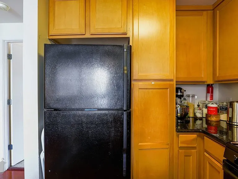 355 I St SW #109 — Photo 18