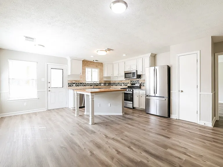 4919 Bayboro Park Dr — Photo 6