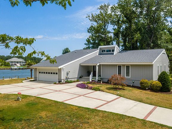 402 Sea Gate Dr Newport Nc 28570 Zillow