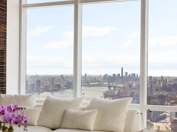 845 United Nations Plaza image 4 of 33