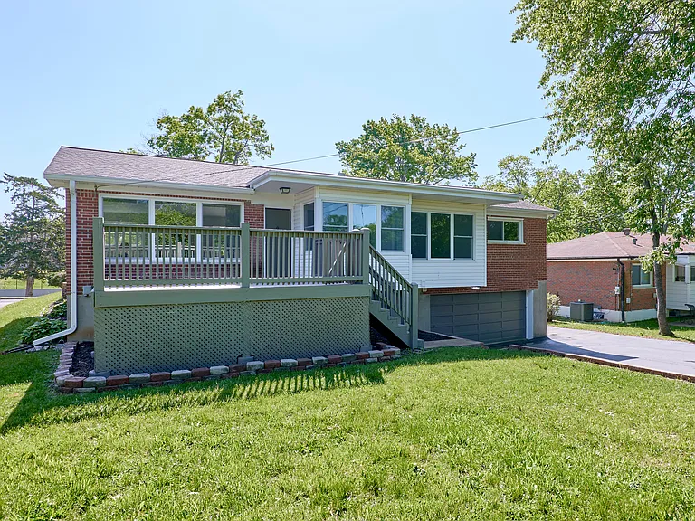 923 Swarthmore Ln — Photo 19