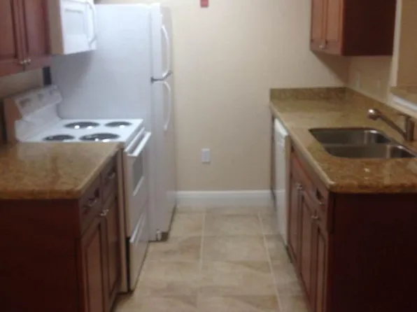 15551 SW 104th Ter, Miami, FL