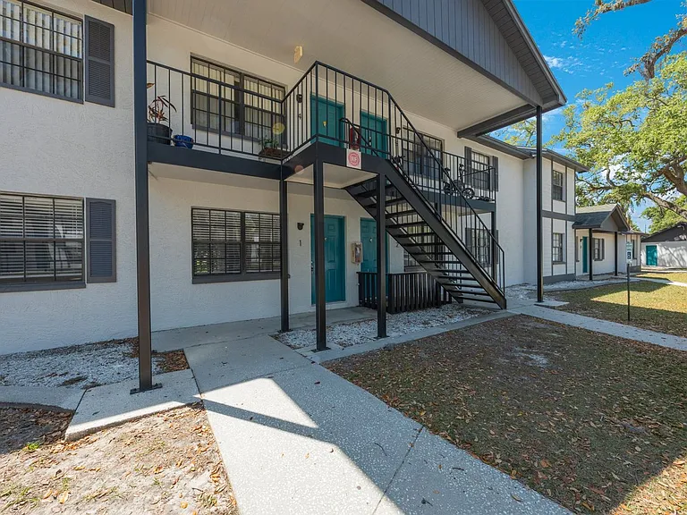 500 9th Ave S #C — Photo 3