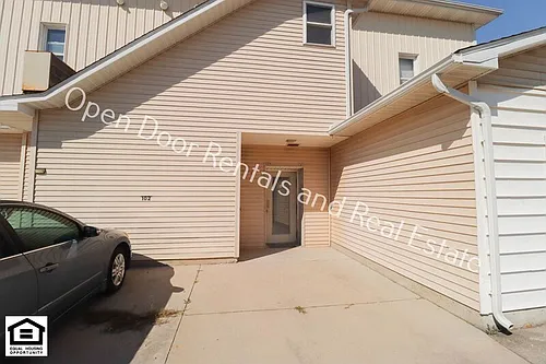 255 S Wayne St Photo 1