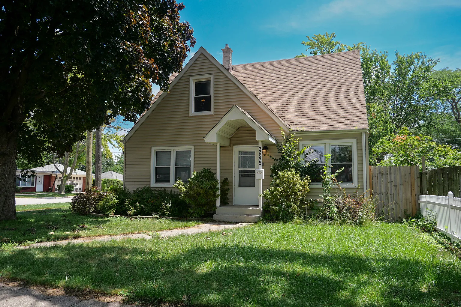 3545 Emerson St photo 1
