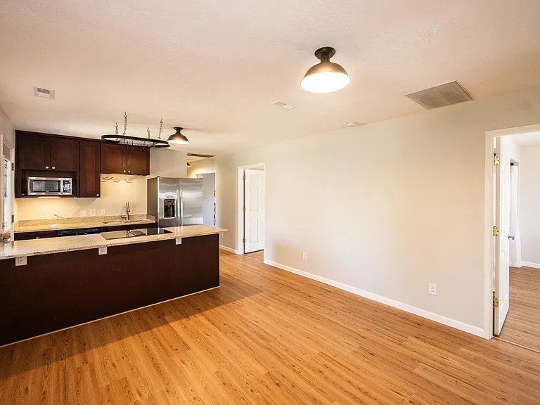 8717 NE Webster St #B — Photo 4
