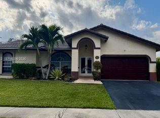 453 SW 169th Ter, Weston, FL 33326