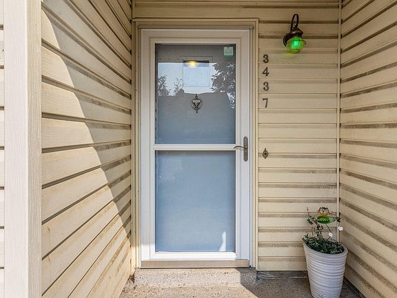 4th image of 3437 Laredo Dr