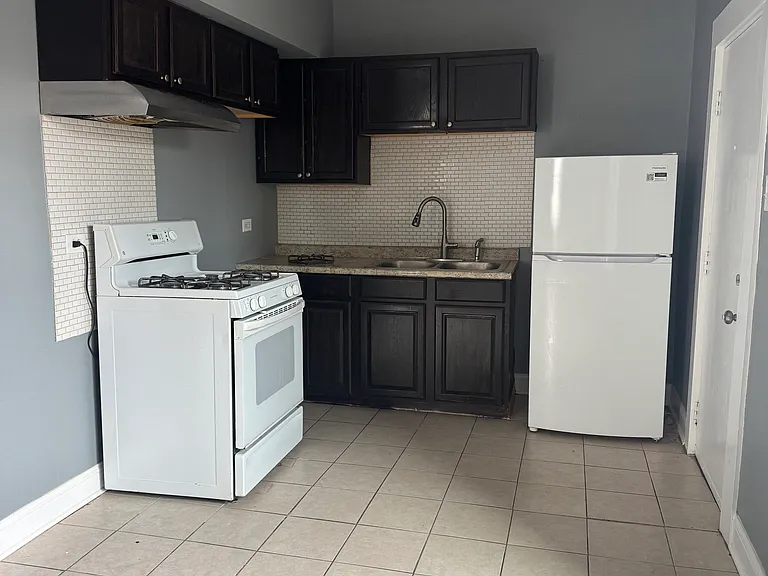 8209 S Evans Ave #2 — Photo 1
