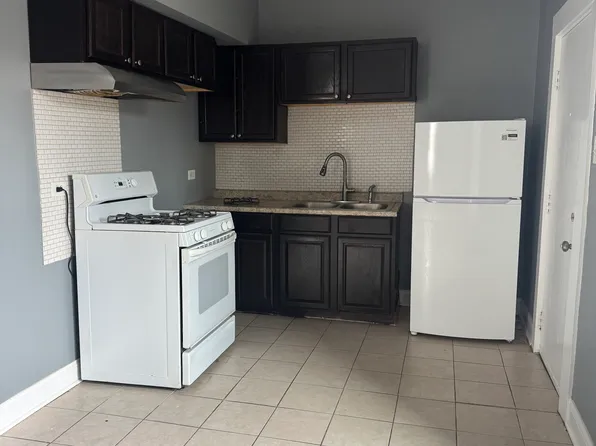 8209 S Evans Ave APT 2, Chicago, IL 60619
