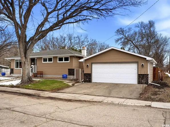 201 Shannon ROAD, Regina, SK S4S 5H8