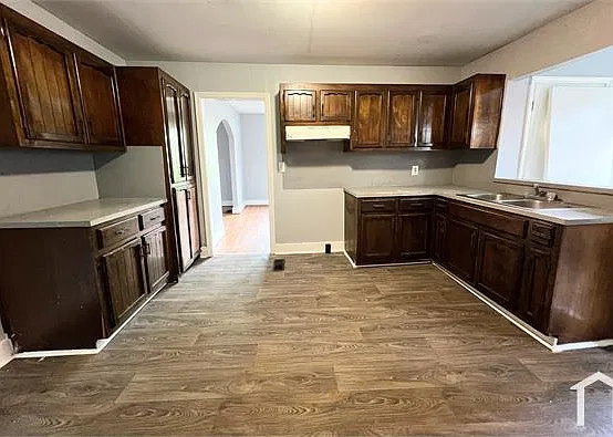 3 bed, 1140 sqft, $950 — Photo 3