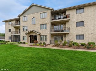 6650 183rd St APT 1C, Tinley Park, IL