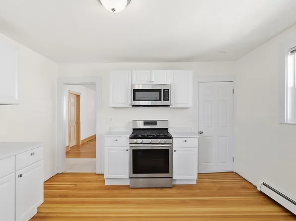 26 Rockwell Ave #2, Medford, MA 02155