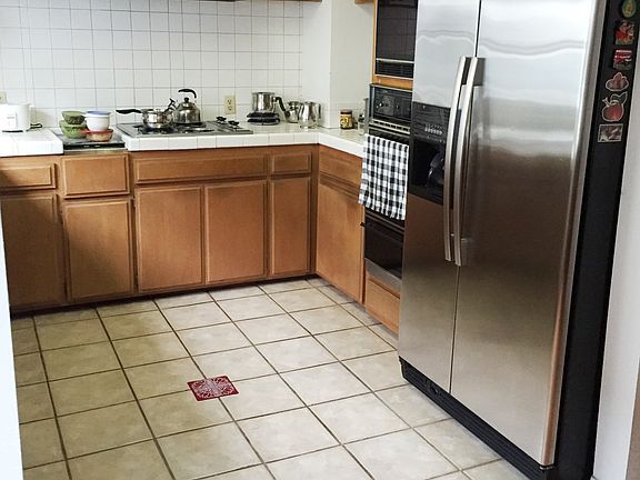 3rd image of 1521 S Del Mar Ave APT E