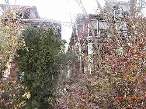 3248 W Euclid