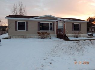 955 E Taft St, Blair, WI 54616