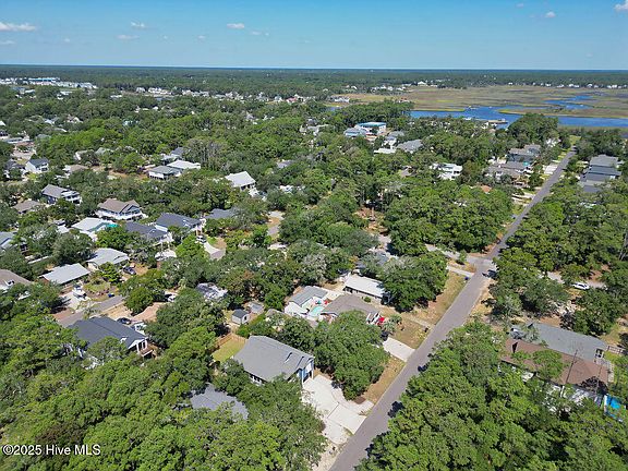 3rd image of 219 NE 56th Street