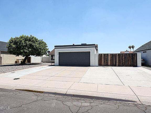 2nd image of 5925 W CROCUS Drive