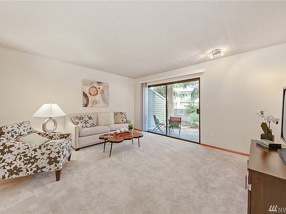 3rd image of 10006 NE 124th Pl #103