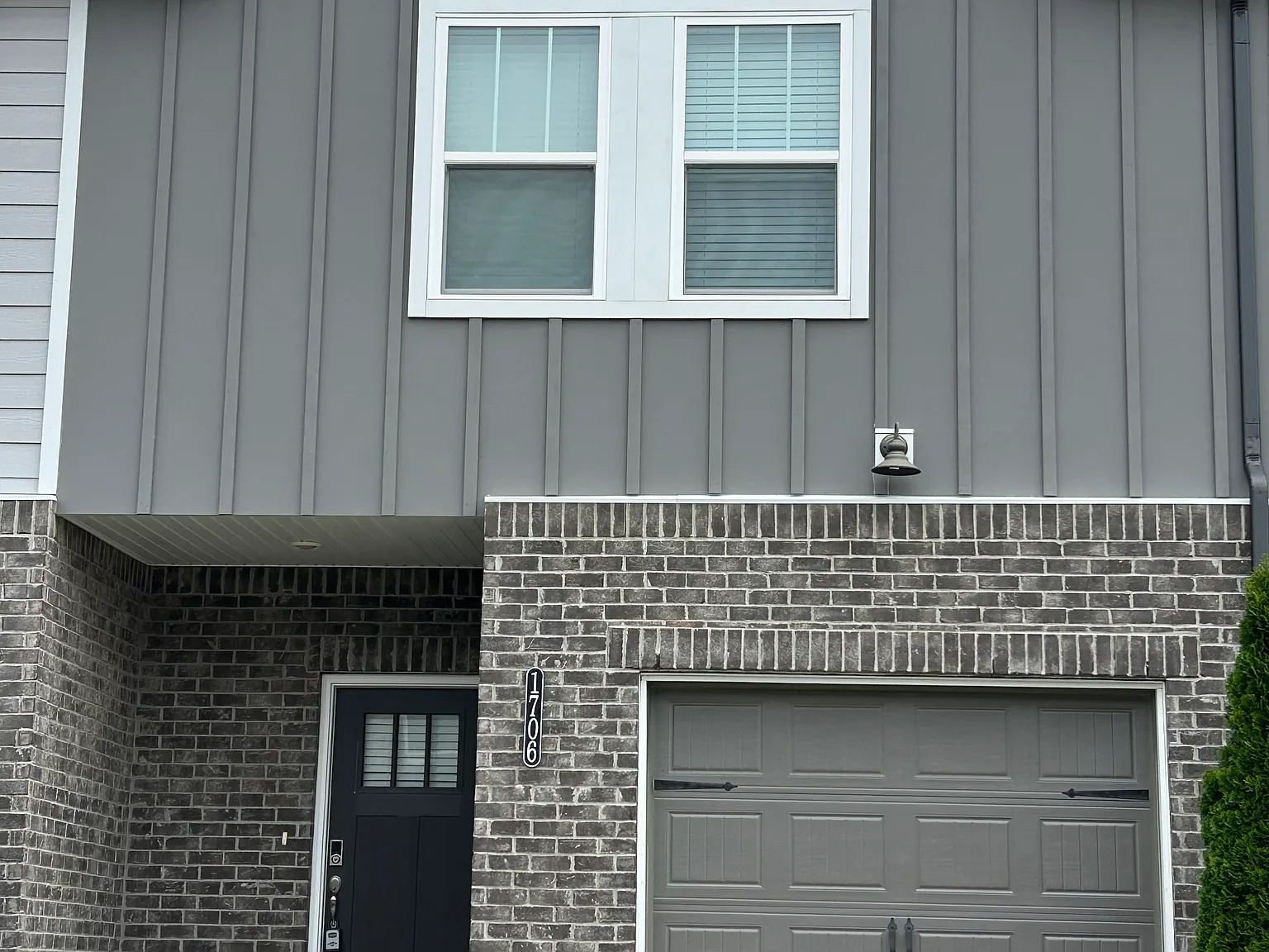 3 bed, 2.5 bath, 1601 sqft, $1,875 — Photo 1