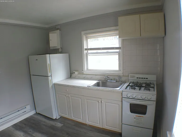 Harborview Apartments — Photo 16
