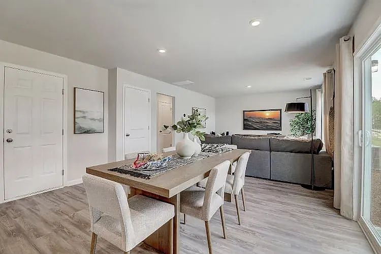 118 Addlestone Cir — Photo 14