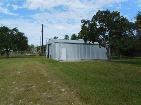 6755 Highway 35 N, Rockport, TX 78382