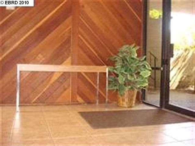 2nd image of 377 Palm Ave APT 302