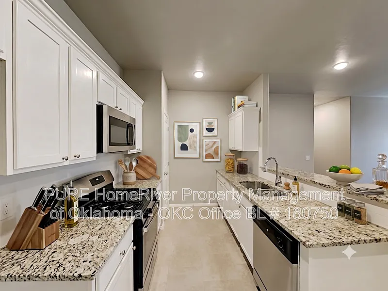 3 bed, 2.0 bath, 1214 sqft, $1,375 — Photo 4