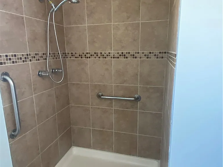 7711 Van Noord Ave — Photo 9