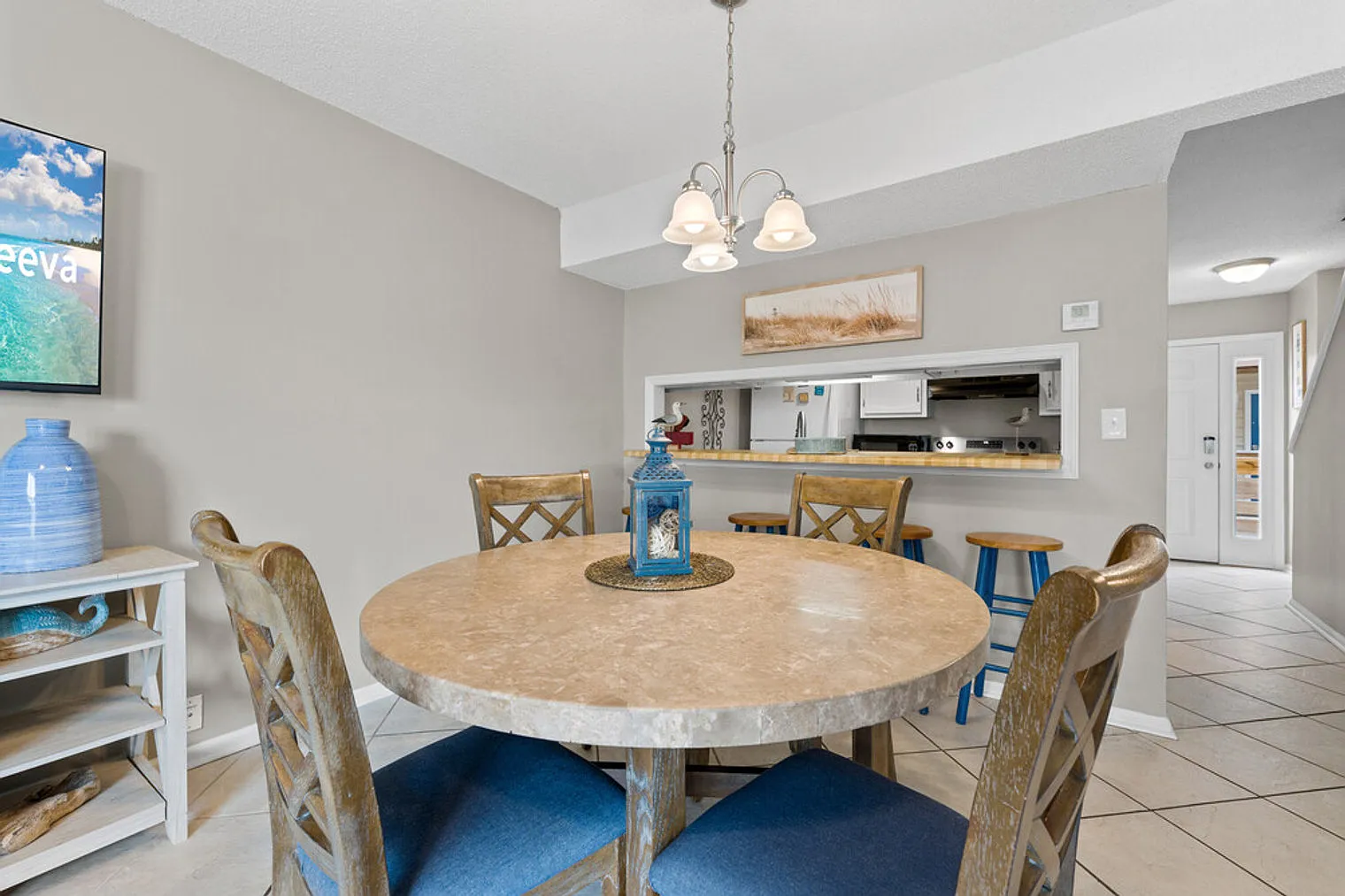 2 bed, 2.0 bath, 1194 sqft, $3,796 — Photo 4
