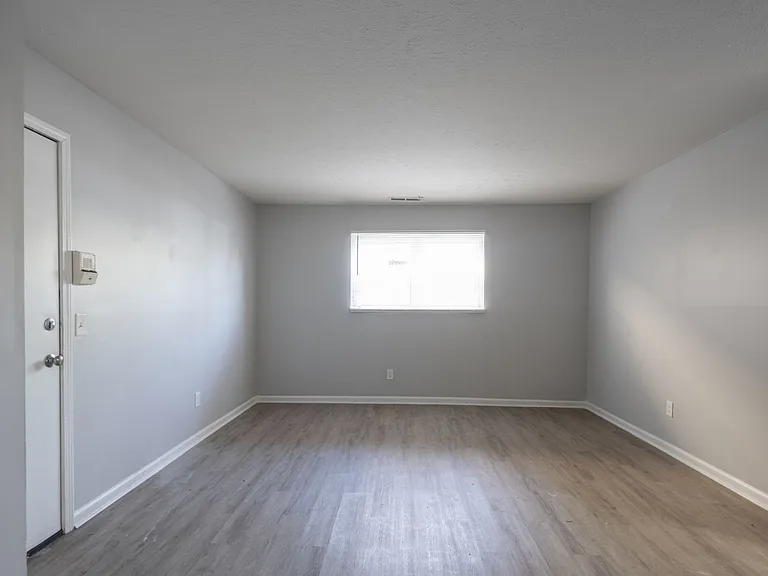 Grant Street Apartments — Photo 35