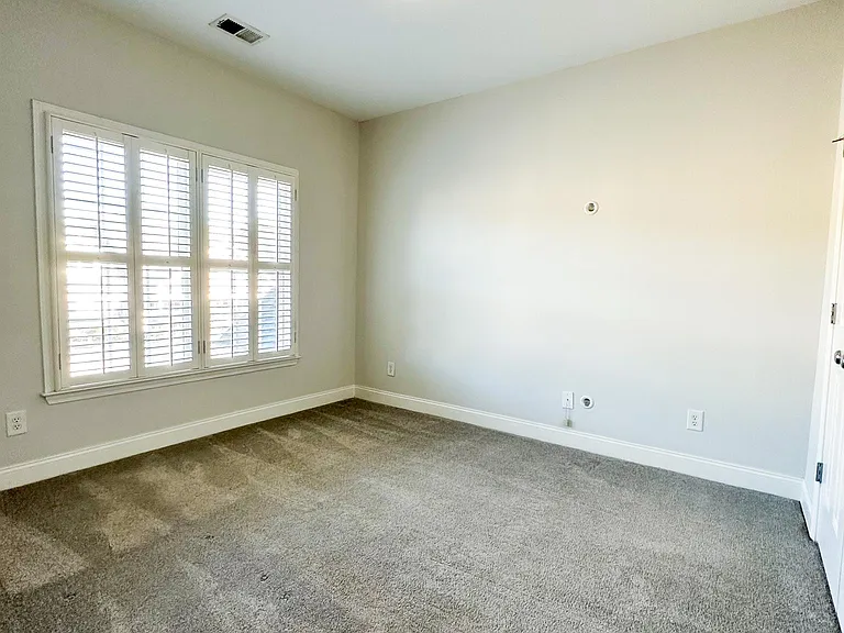 154 Garland Rose Ln — Photo 18