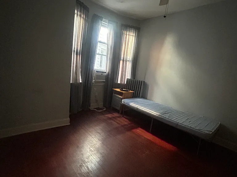 3012 Belmont Ave — Photo 1