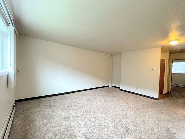 330 Flower St — Photo 14