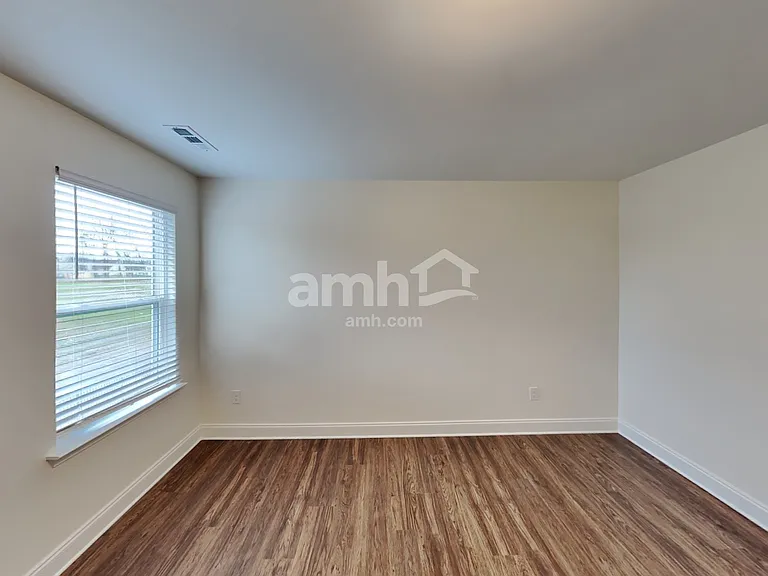 1357 Lomond Dr — Photo 27