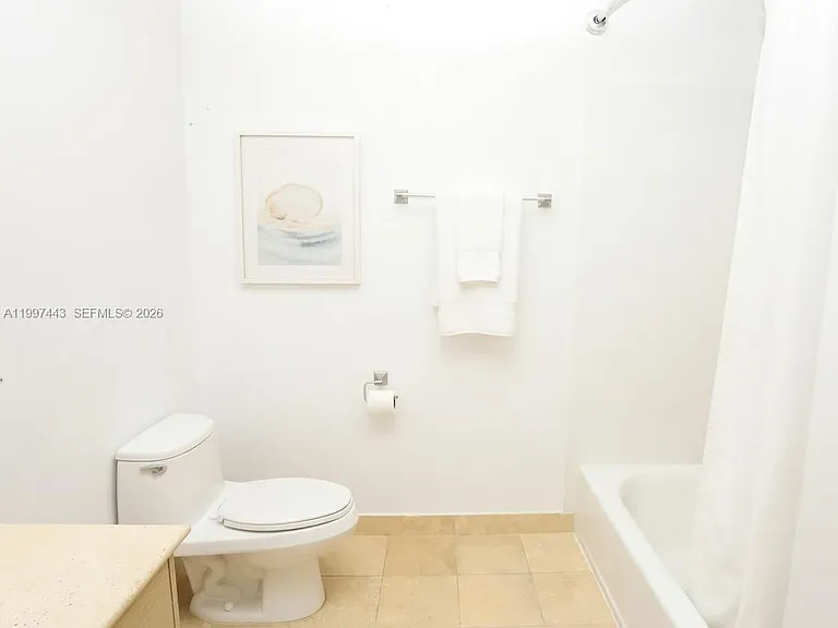 350 NE 24th St #601 — Photo 8