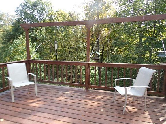 2nd image of 219 Grandview Dr