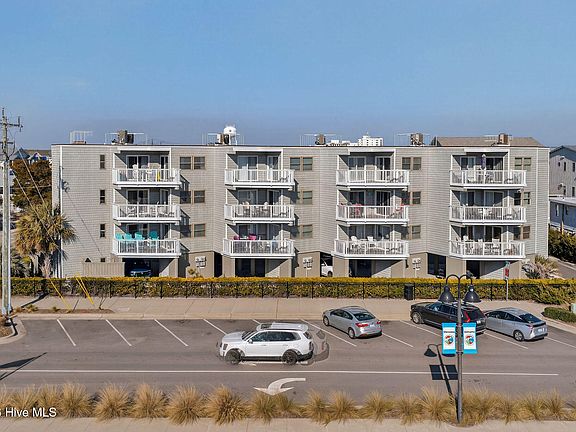 4th image of 1102 N Lumina Avenue N Apt B3