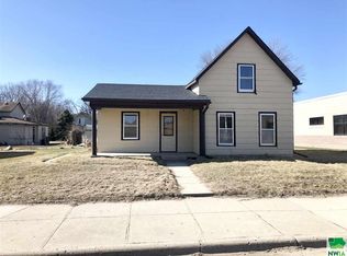 210 E Main St, Elk Point, SD 57025