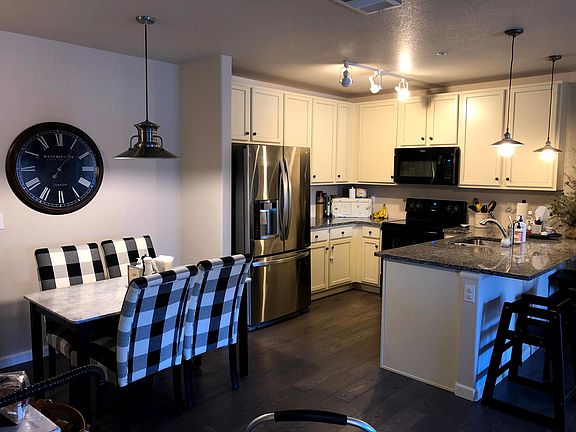 Open concept dining and kitchen