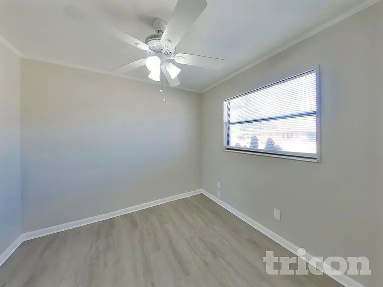 1122 Ibsen Ave — Photo 10