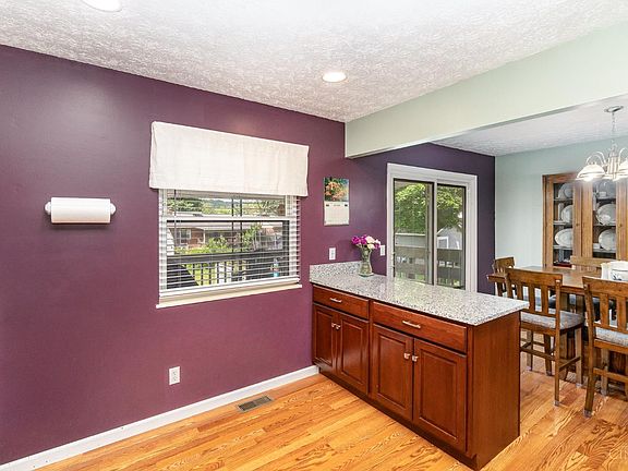 4th image of 1119 Westfield Dr