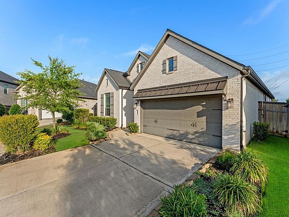 2nd image of 29650 Mahogany View Ln